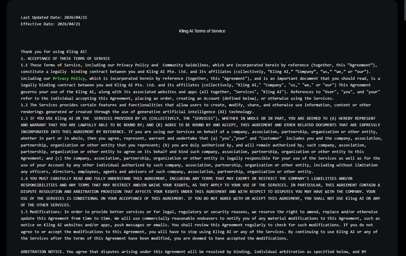 Schermata di kling.ai : condizioni di servizio di Kling (kling.ai/docs/user-policy), sezioni 4.5 e 4.6 su indicazione del marchio Kling AI e uso commerciale dell'output