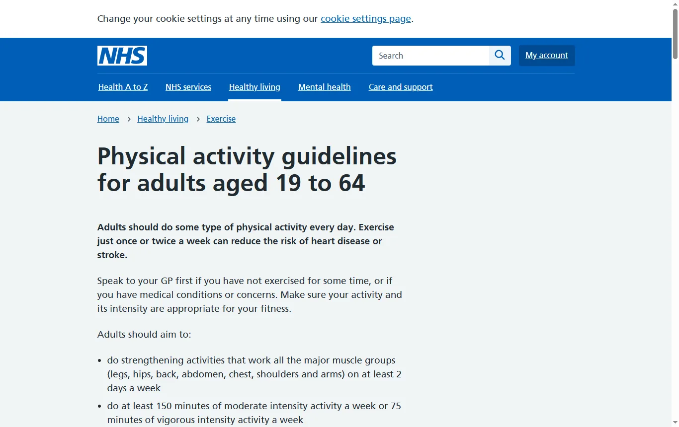 Screenshot of nhs.uk : page « Physical activity guidelines for adults aged 19 to 64 » (nhs.uk/live-well/exercise/exercise-guidelines/physical-activity-guidelines-for-adults-aged-19-to-64/), rubrique sur les activités de renforcement au moins deux jours par semaine